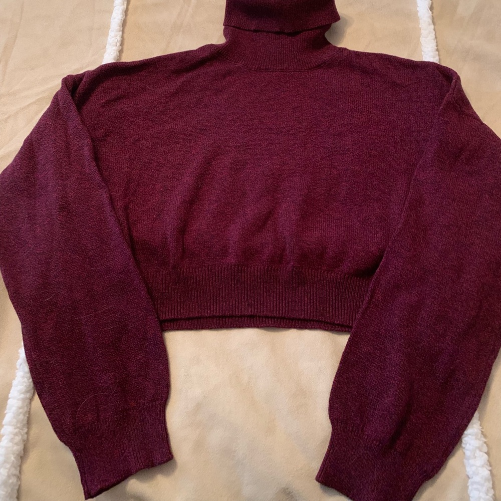 Authentic BCBG cropped maroon sweater